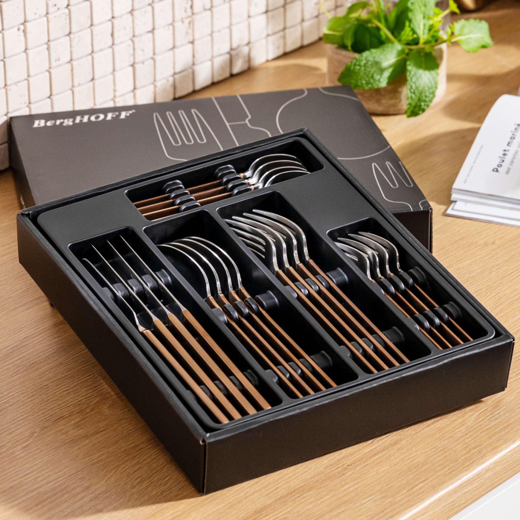 Berghoff Ménagère 20 Pièces Couverts Inox Table