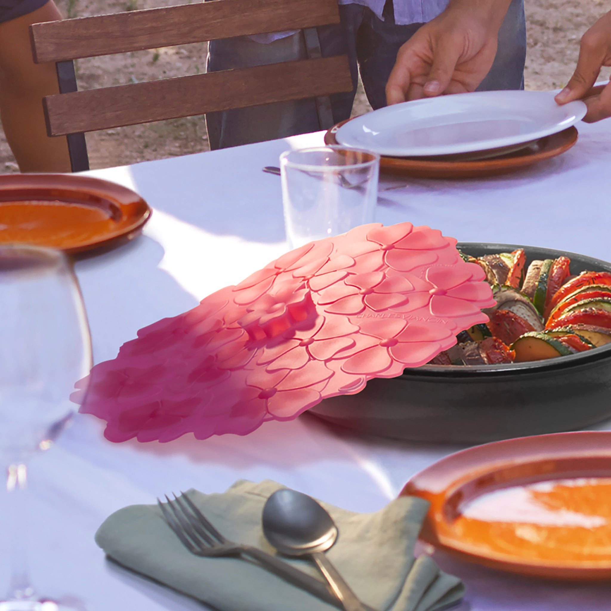 Charles Viancin Geranium couvercle silicone 28 cm